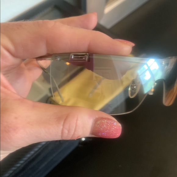 Gucci light tinted silver frame gradient blades. - Picture 2 of 10